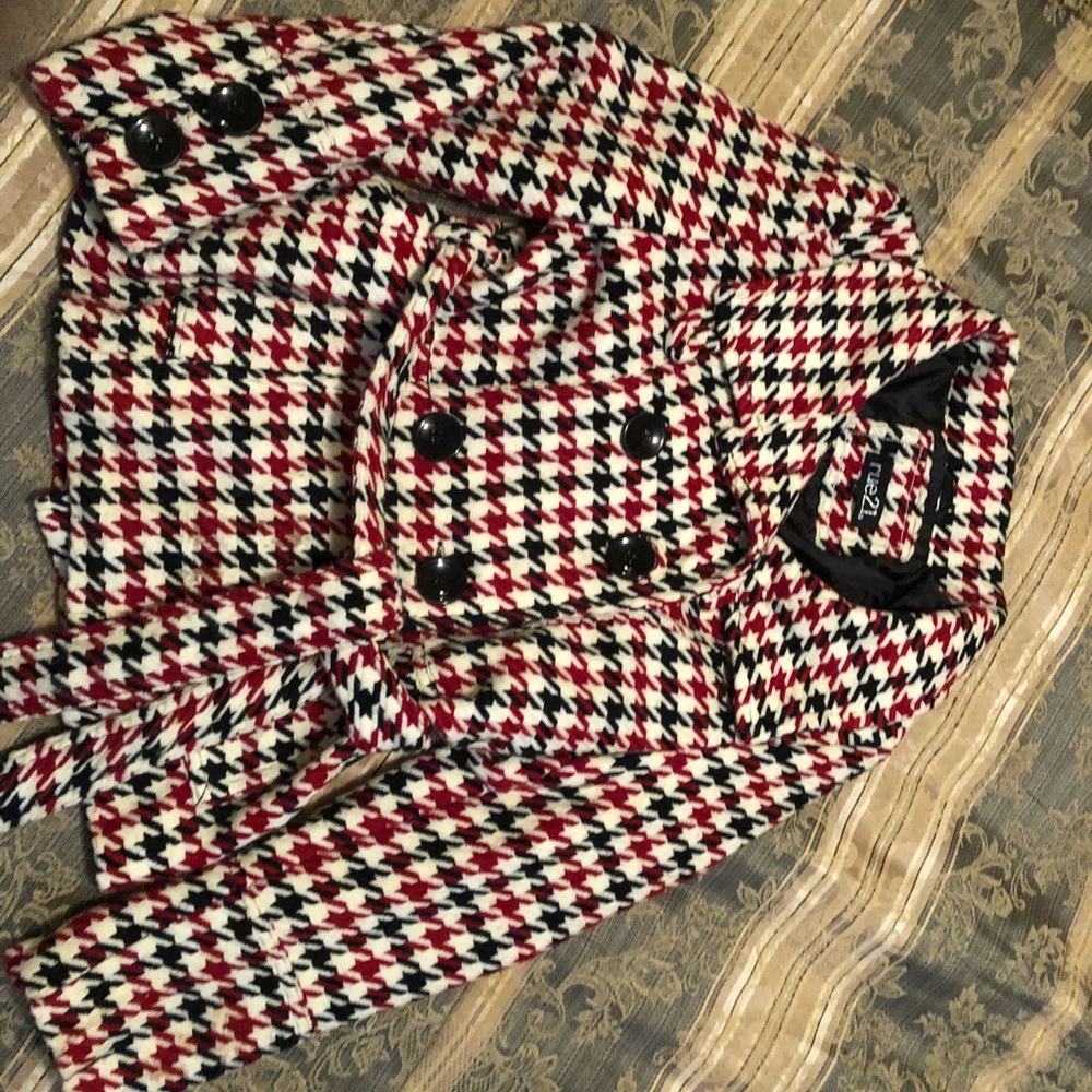 Excellent condition,  worn once - Picture 5 of 6